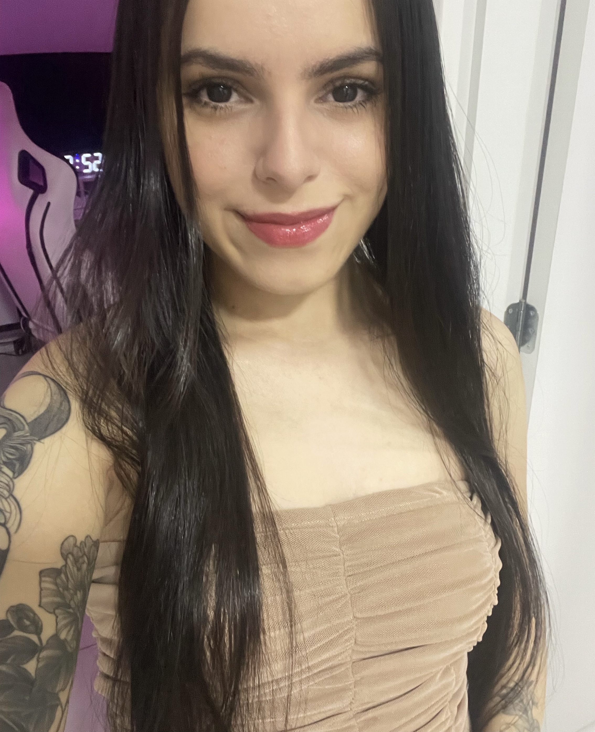 Primary Photo for Raquel Silveira