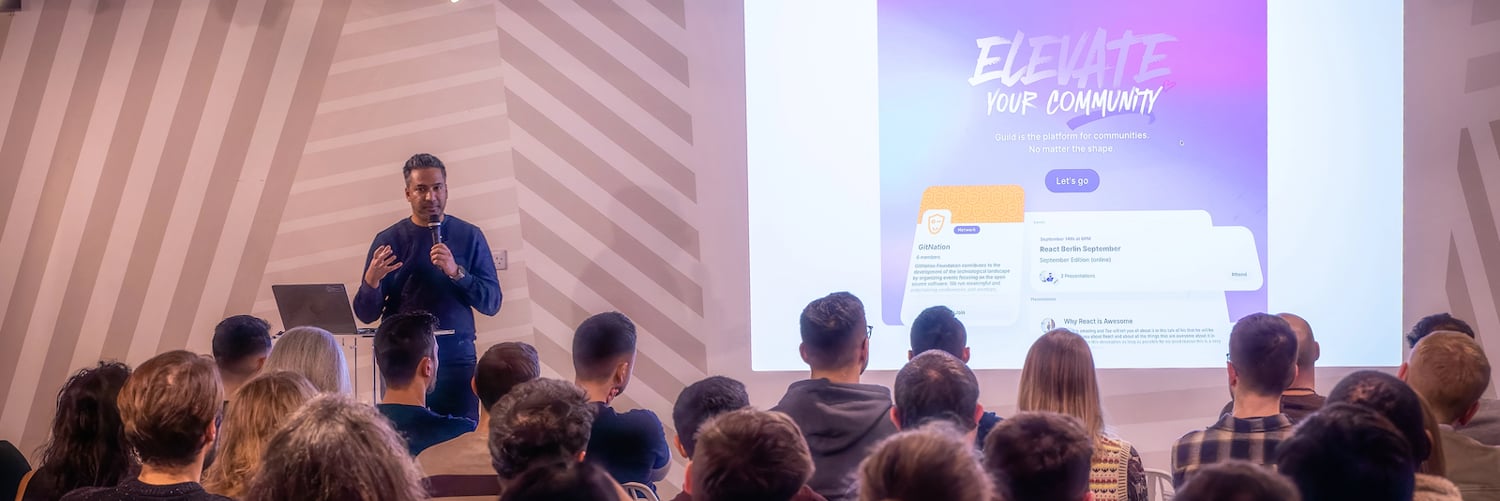 Background Photo for Taz Singh