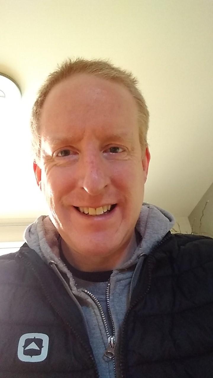 Background Photo for Derek Mahar