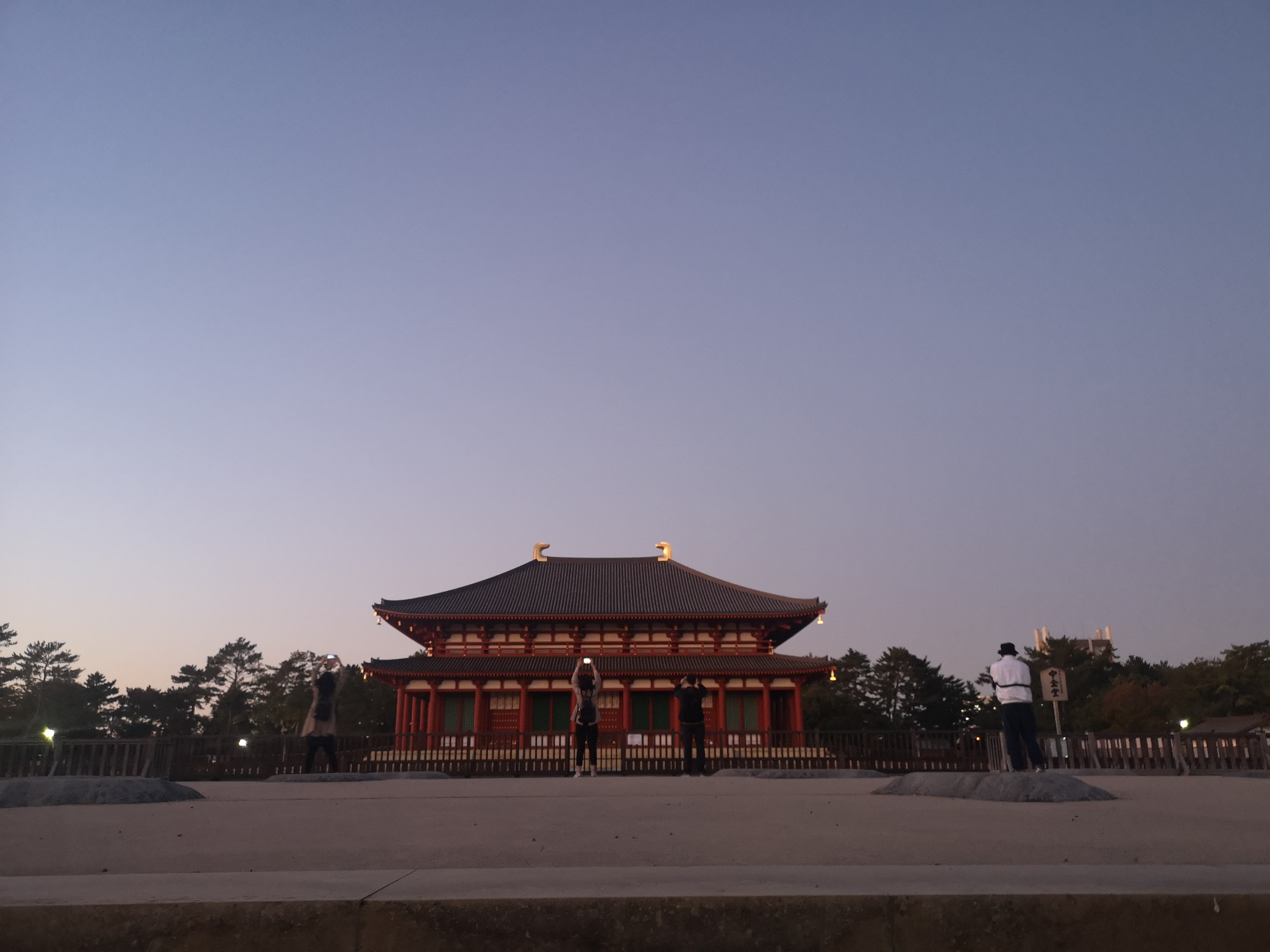 Background Photo for Alexa Vargas