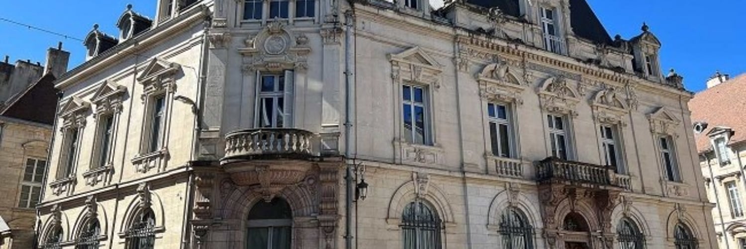 Background Photo for Joshua Rouget