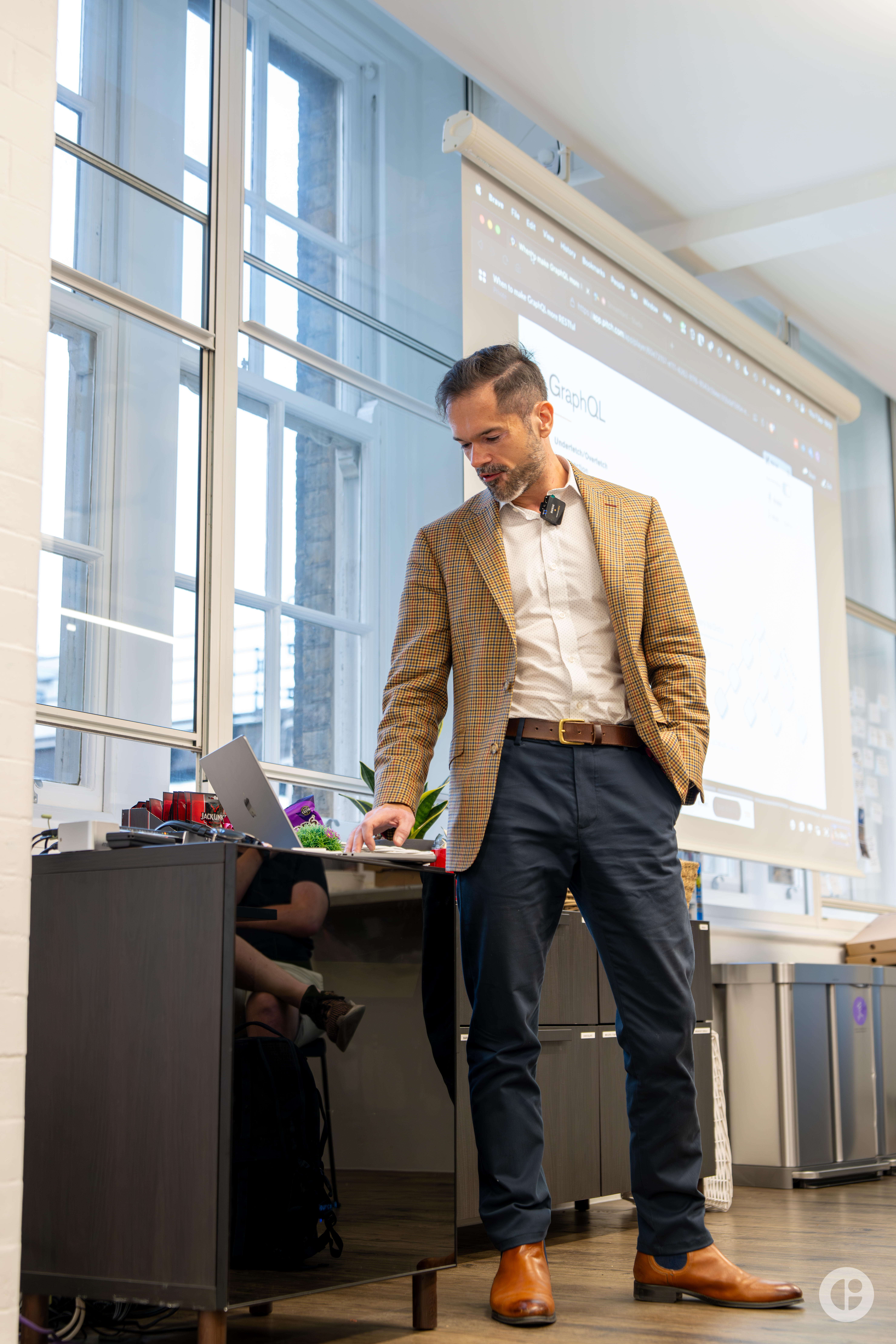 Background Photo for Endre Vegh