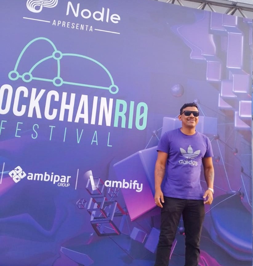 Background Photo for Adalberto Belo