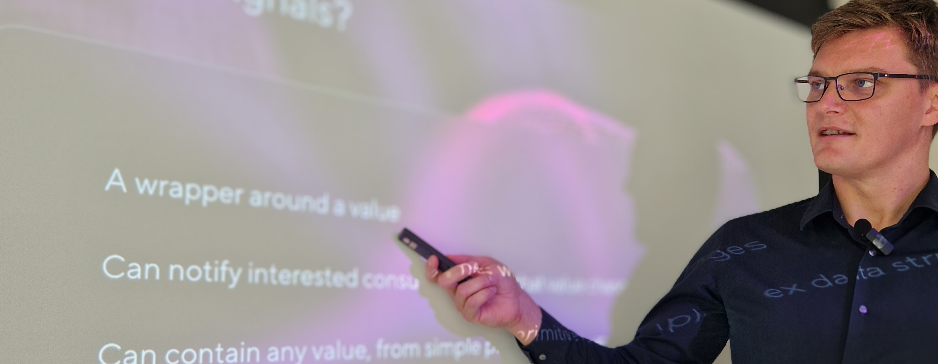 Background Photo for Jaroslaw Zolnowski